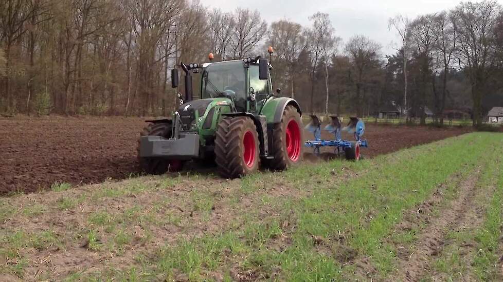 BoerNu ploegen met Fendt 722 in Hierden