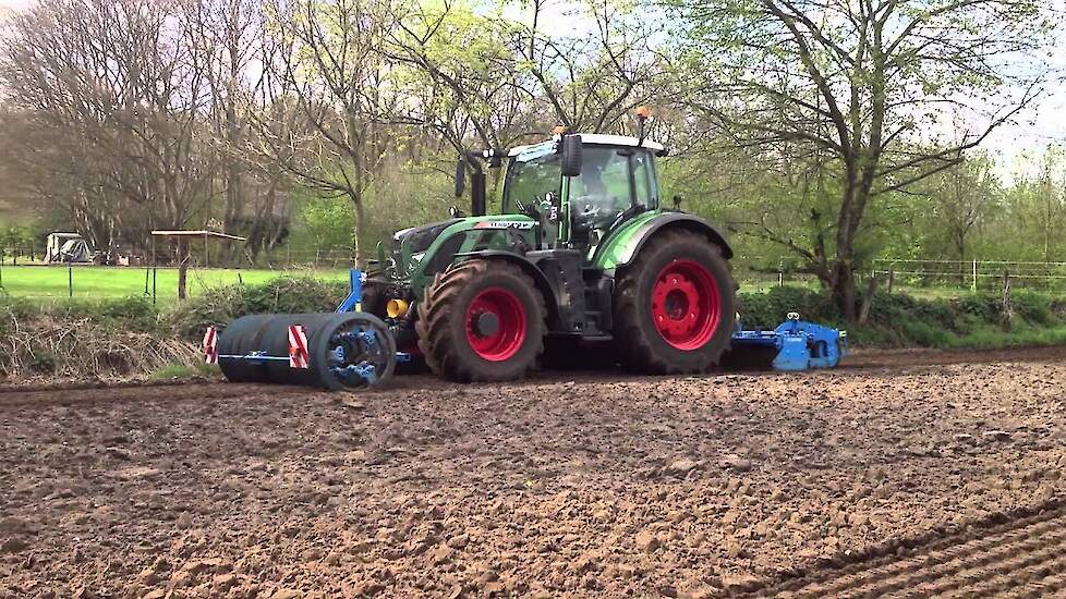 BoerNu zaaiklaar maken met Fendt 722 en Lemken Zirkon in Hierden