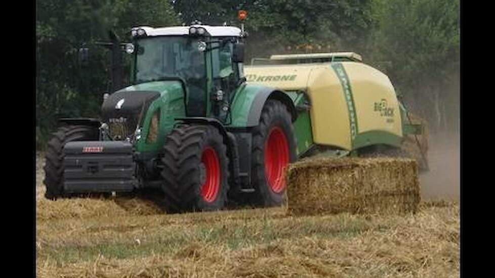 Fendt 922 en Krone BiGPack 1290XC Trekkerweb.nl