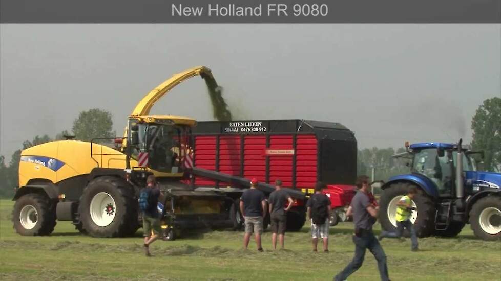 New Holland FR 9080 - Graslanddemo 2012