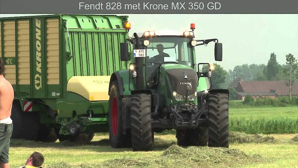 Fendt 828 met Krone ZX 400 GL