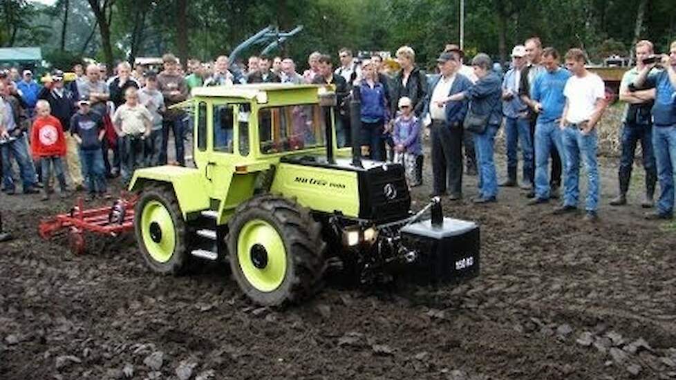 HD MB Trac 1500 RC schaal 1 op 2 op Historische Feldtag Duitsland Nordhorn Trekkerweb.NL