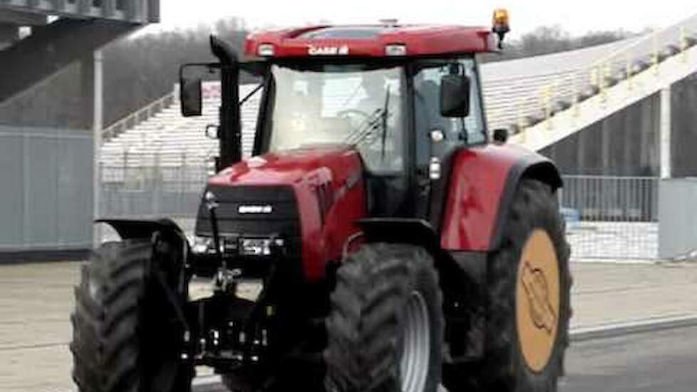 Full speed Case-IH CVX 175 op de TT Trekkerweb
