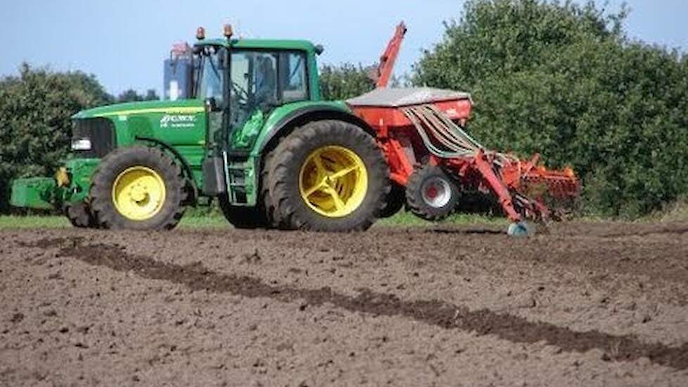 John deere 6820 en Accord Trekkerweb.nl