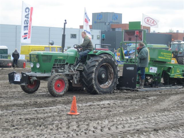 trekker trek nieuw vennep