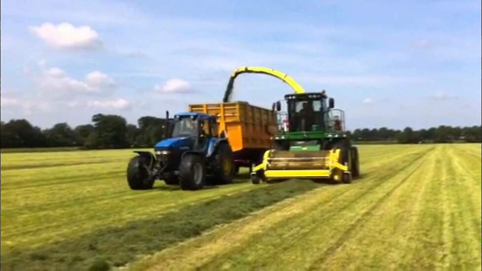 John Deere 7480 ProDrive voor van den Akker - Trekkerweb