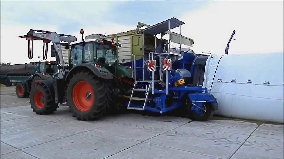 Demotour Eurobagging Mais silage inslurven bij Fam Levers in Lelystad Trekkerweb