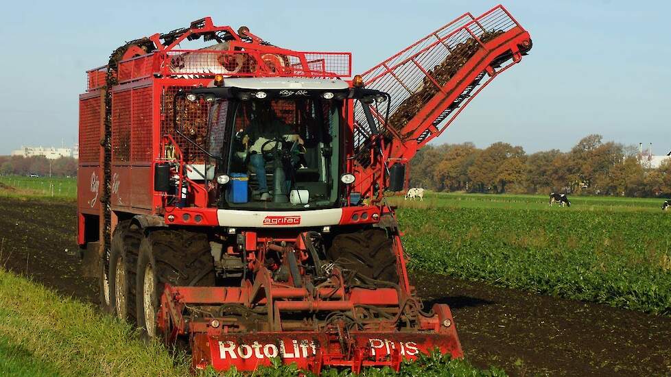 Agrifac Big Six Loonbedrijf Kuper BV Klazienaveen Trekkerweb sugarbeet harvest