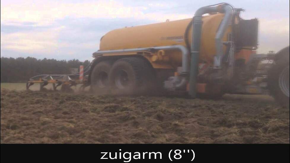 Loonbedrijf Gebr. Klerks (Helvoirt) Met nieuwe 22 Kuubs Veenhuis tank