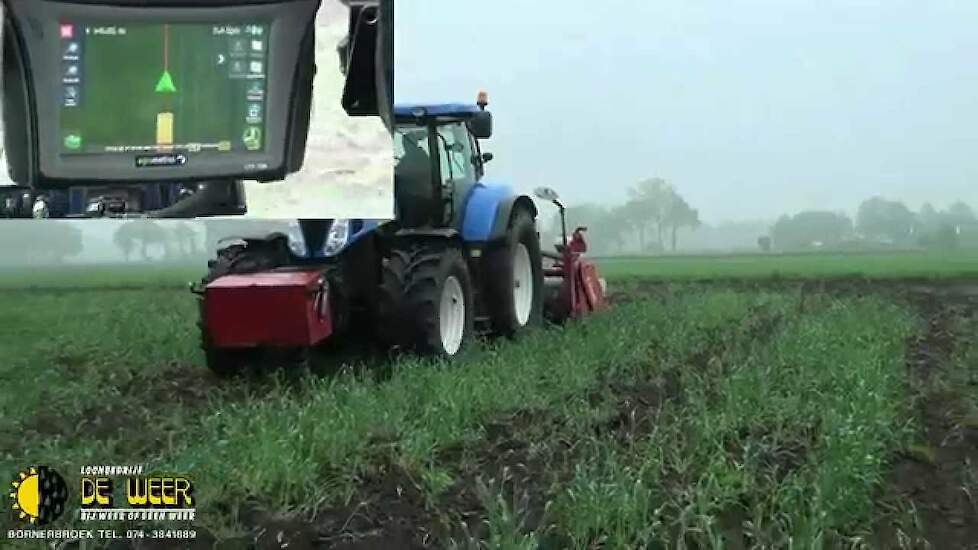 Spit/maispoot combi met RTK GPS loonbedrijf de Weer - Trekkerweb.nl