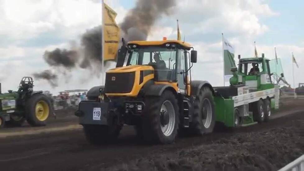 Pk Weekend auto`s trekkers van alles op de baan Trekkerweb