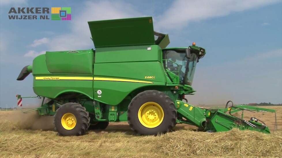 John Deere S680i  Graszaad oogsten op Schouwen-Duiveland Trekkerweb