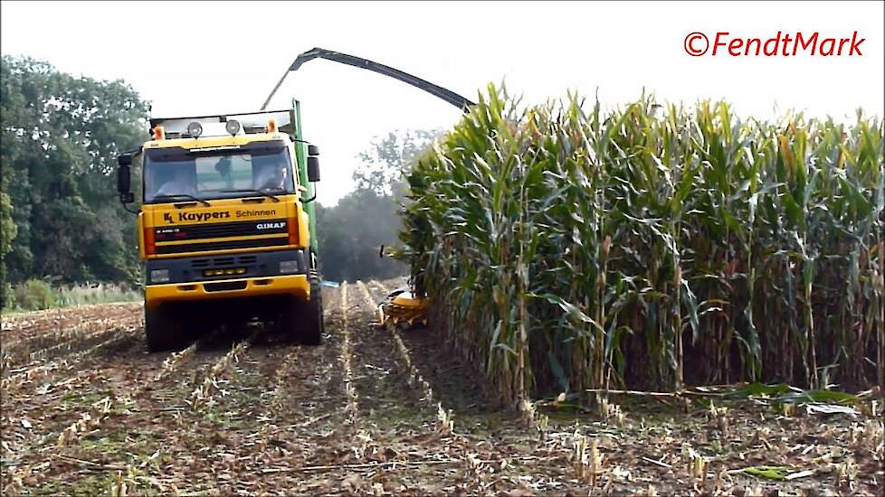 Kuypers Schinnen met Newholland 700 FR The Beast!