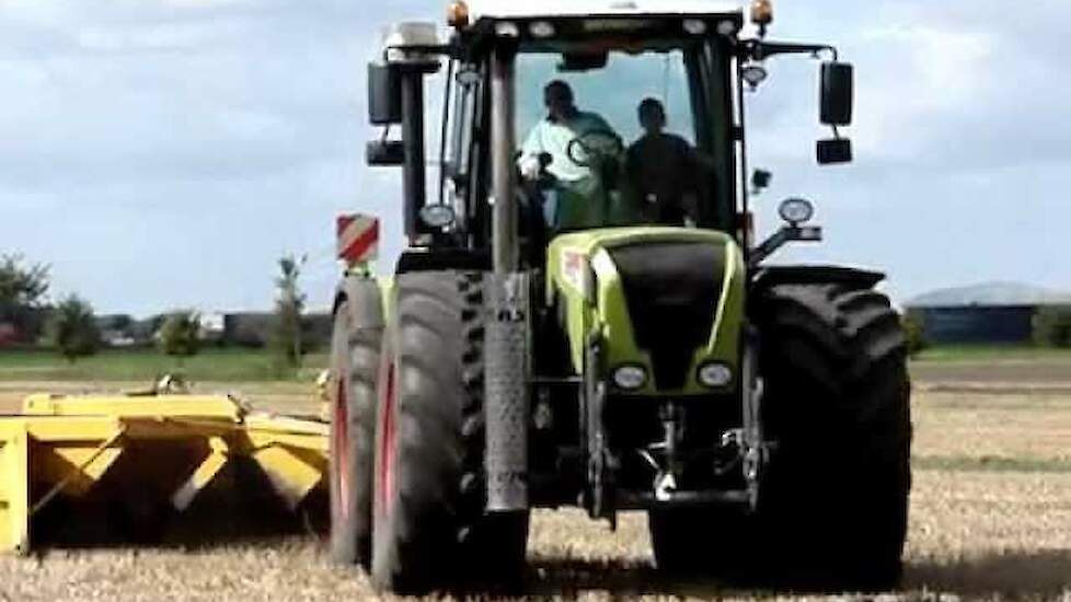 Claas Xerion 3300 trac Trekkerweb