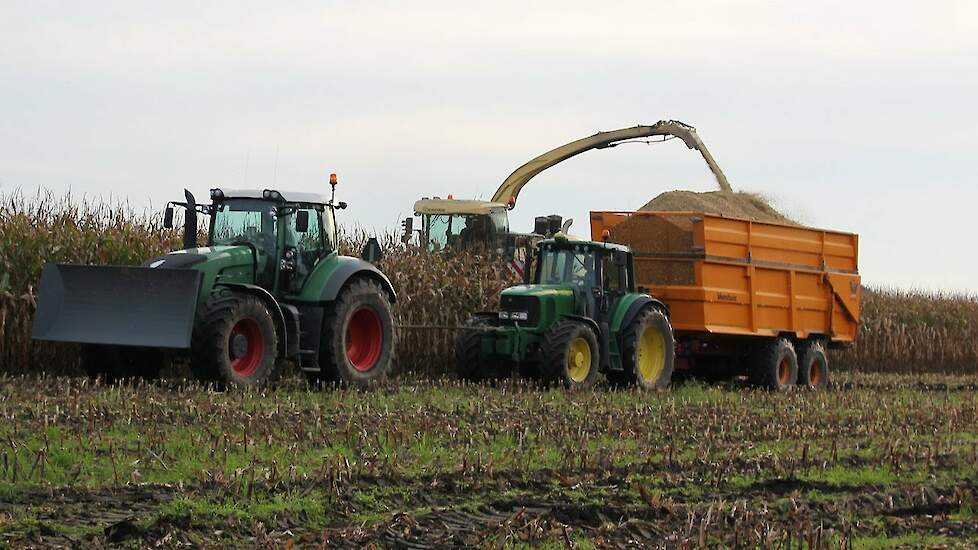 Mart Munsters Krone BigX 700 10 rijige easycollect, Massey Ferguson 8470  7620 Fendt 936 Trekkerweb