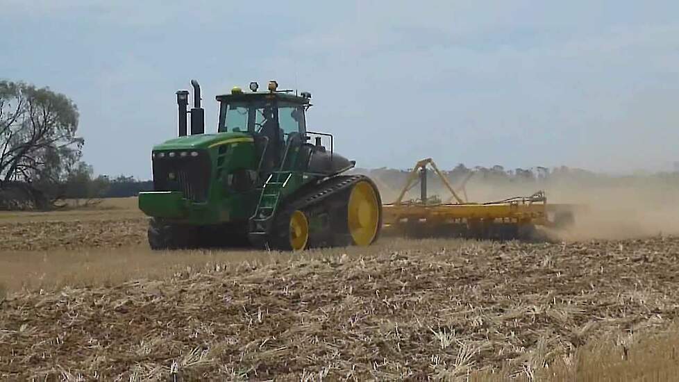 Stoppelbewerking in Australië Trekkerweb