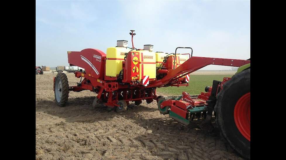 Nieuwe Grimme GB 430 op Texel voor ATT Trekkerweb
