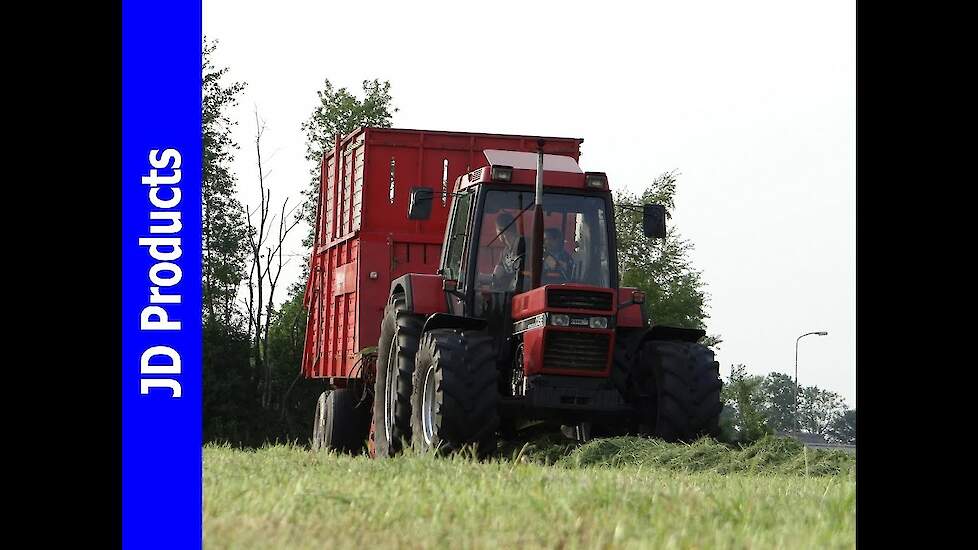 Case International 956XL/4230XL/Gras inkuilen/Grass silage/Pit work/Oprapen/Nunspeet/Kverneland