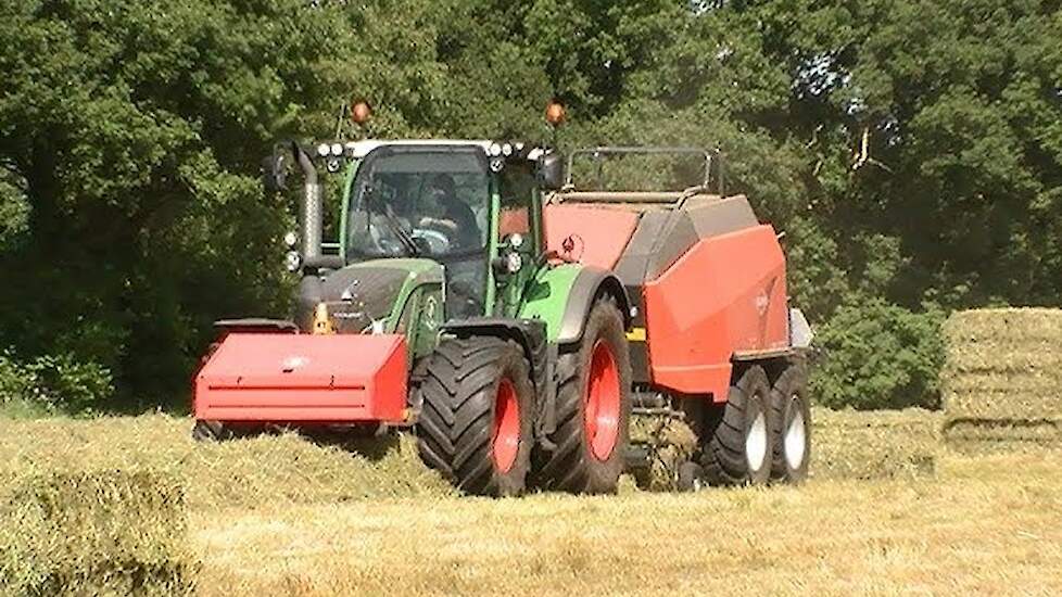 Kuhn LSB 1270/6bigwheel grootpakpers Loonbedrijf Mennega Trekkerweb