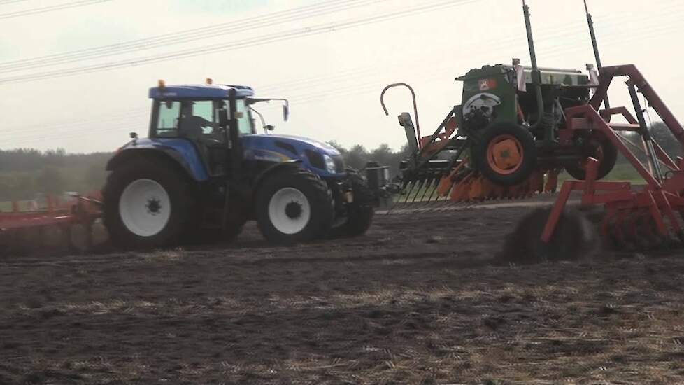 Ploegwedstrijden oefenveldjes kilveren en vlak maken Stichting Ploegvereniging Nederland Trekkerweb