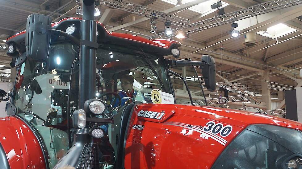 Case-IH Optum CVX 300 “eye-catcher” op de Agritechnica 2015 Trekkerweb