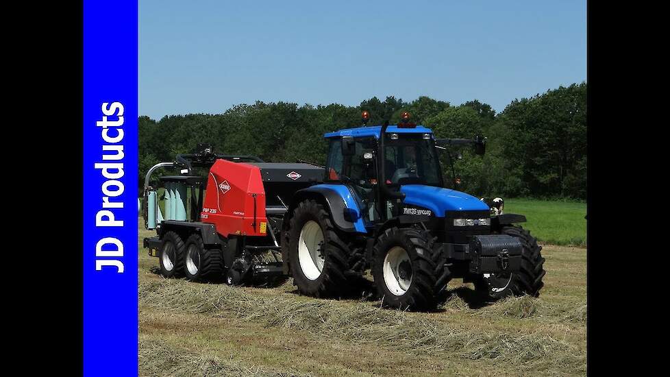 New Holland TM135/NEW Kuhn/Balen persen wikkelen/Pressing wrapping bales/van Norel