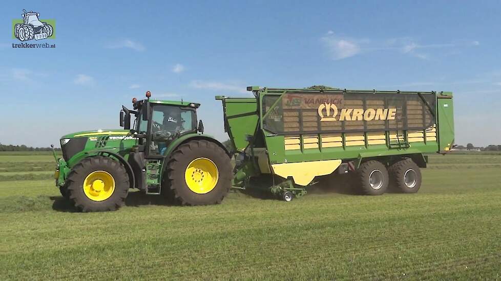 Nieuwe KRONE ZX 470 GD opraapwagens bij van Eijck             Trekkerweb