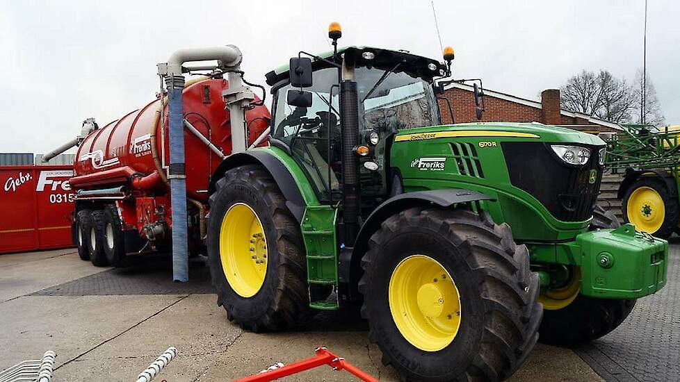 Op bezoek bij open dagen Loon- mechanisatie en bestratingsbedrijf Gebr Freriks Trekkerweb