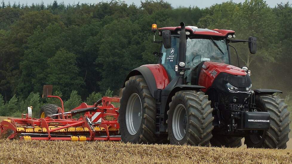 Tractor of the Year 2017 Case-IH Optum CVX 300 Trekkerweb