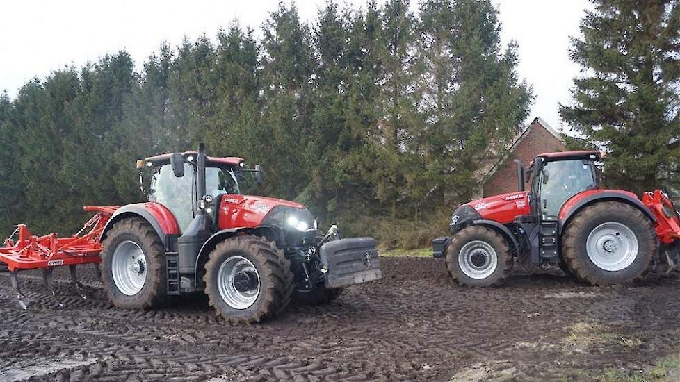 Case-IH Optum 300/270 CVX  Evers Agro Forest Xl en Evers Agro Holsteiner