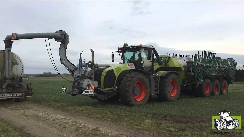 Claas Xerion 5000 met SGT tank met 36 mtr sleepslangbemester Trekkerweb
