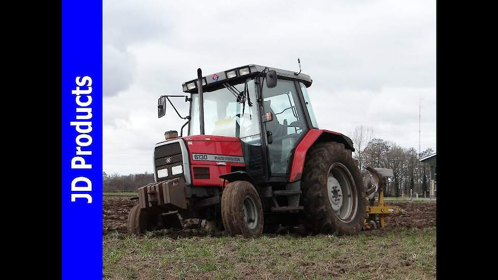 Massey Ferguson 6130/Ploegen/Ploughing/Pflügen/Hulshorst/The Netherlands/2016