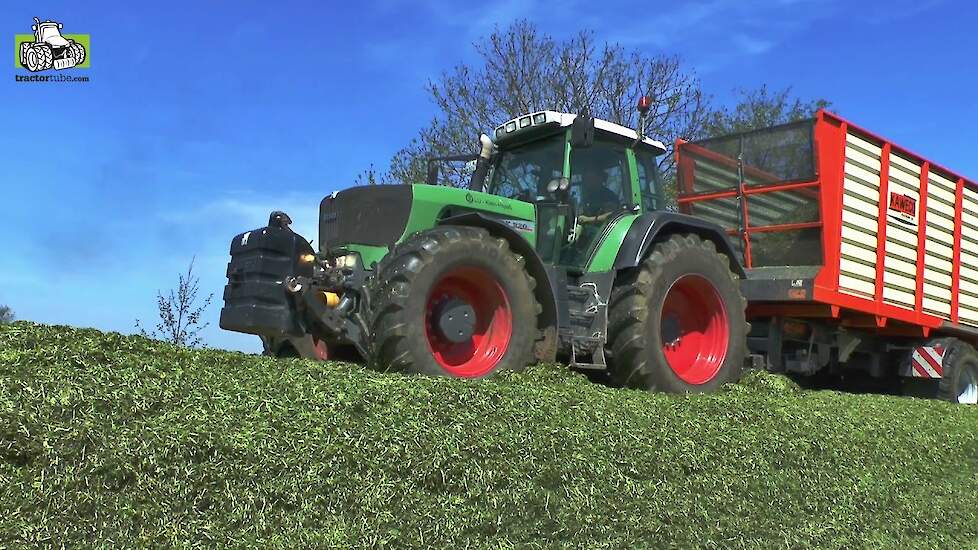 Heel veel veehouders en loonwerkers al weer volgas in het gras Trekkerweb