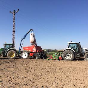 Miedema MS 4000 in Turkije met Valtra