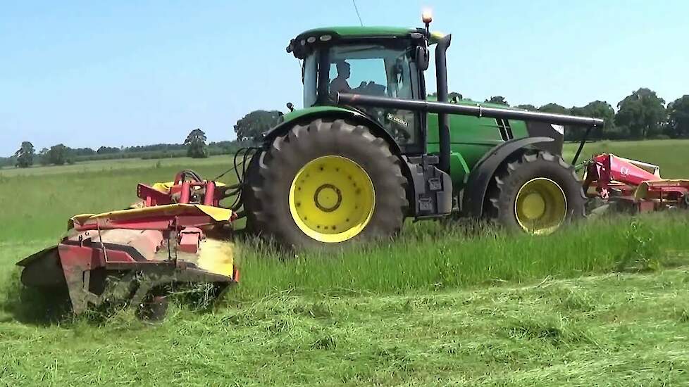 JOHN DEERE 7290 R & FELLA SCHIJVENMAAIER