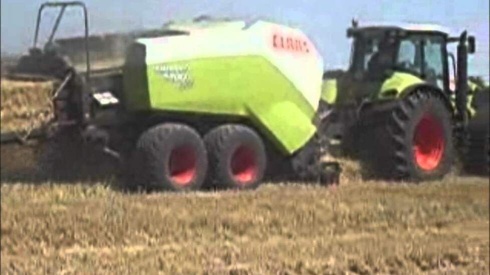 Vol gas Axion 840 en de Quadrant 3200 stropersen Trekkerweb