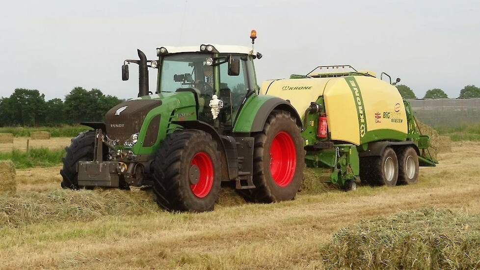 Loonbedrijf van Drunen met hun nieuwe KRONE BP 1290 XC HS Trekkerweb
