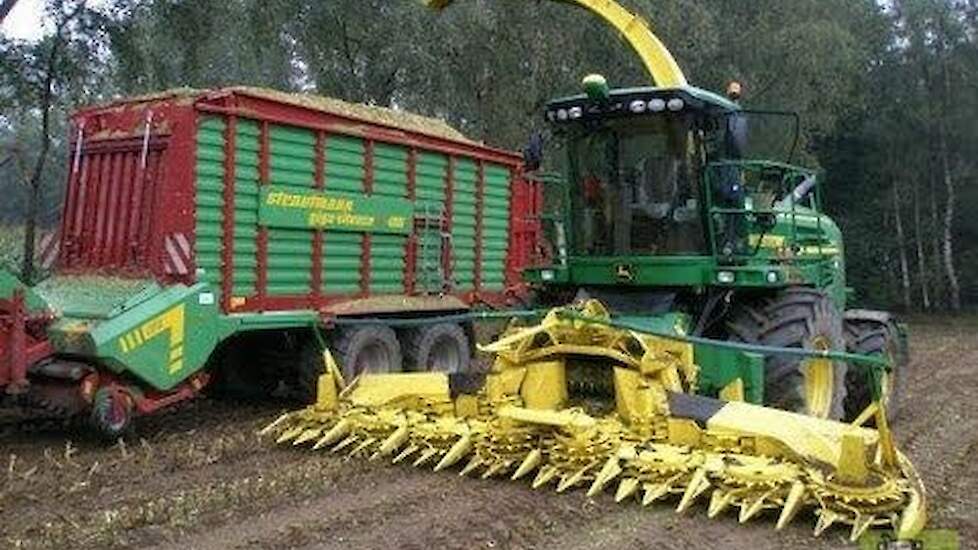 Loonbedrijf Seegers Drempt met nieuwe John Deere 7450i - Trekkerweb.nl