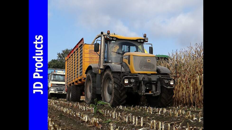 Mais/2016/JCB Fastrac 8250/JD 6850/Ginaf/Ecoferm Kroes/Uddel/ /Harvesting maize/Maisernte