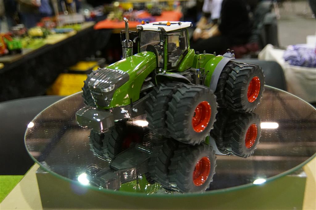 Prototype Fendt 1165 ? op LCN miniaturen beurs in Zwolle