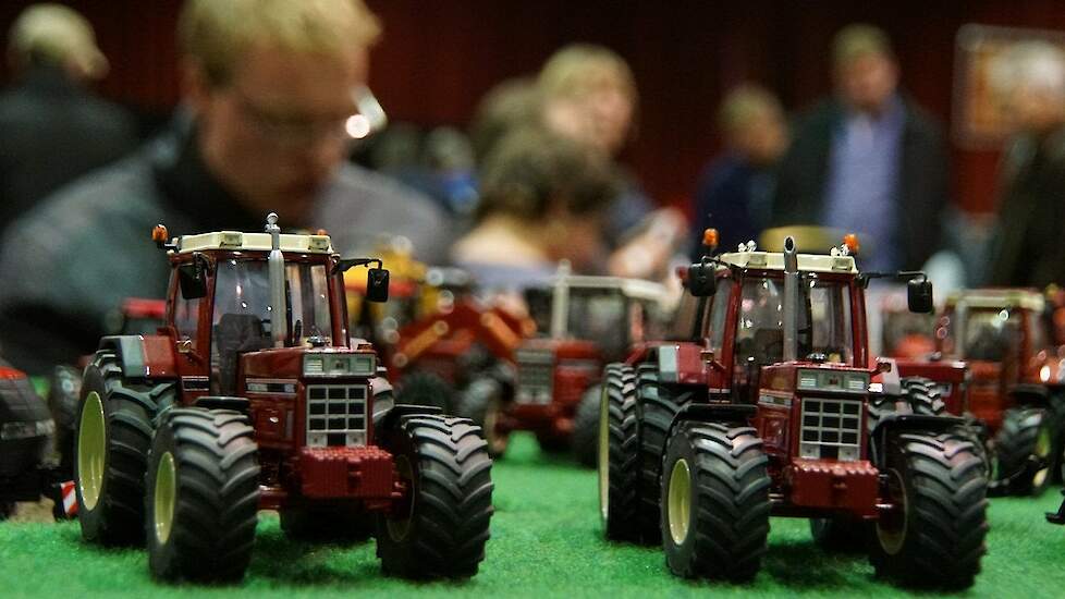Landbouw miniaturen L.C.N Agritoy Zwolle 2016 weer volop genieten RC precision Trekkerweb