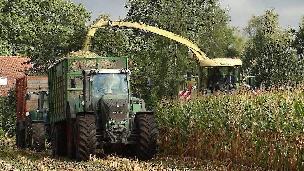 Loonbedrijf Verhoeven AarleRixtel met KRONE BiG X 600 op wens structuurmais hakselen Trekkerweb