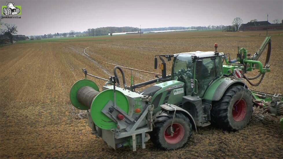 Jaarrond bij loonbedrijf van Hal uit Voorst Trekkerweb