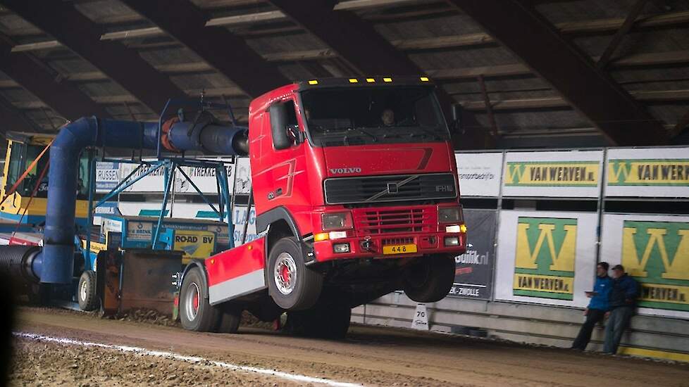 Trucks and tractors tractorpulling Trekkerweb Indoor Farmstock Zwolle