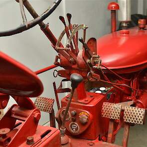 De Farmall Super FC is het enige Farmall-type dat ooit op de boerderij van Wim van Dam heeft gewerkt.