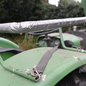 Bijna alle Duitse trekkers uit die tijd hadden een wielstoeltje. Titia heeft dat van haar bekleed en voorzien van een gordel voor haar kinderen, die toen nog klein waren.