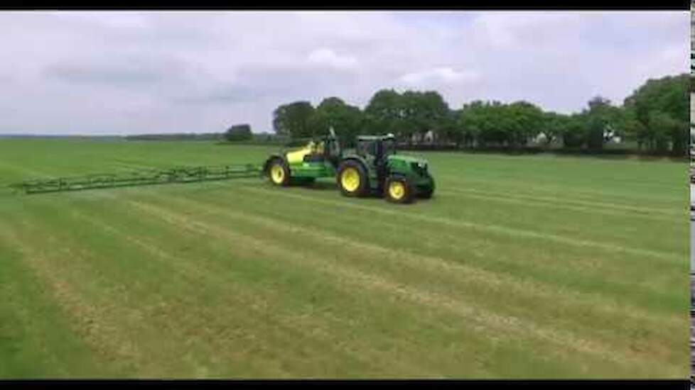 John Deere 6215R en John Deere R944i PowrSpray demo GroeNoord Trekkerweb