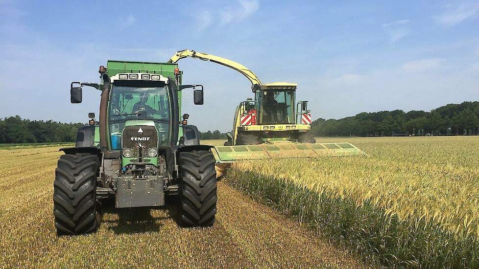 Loonbedrijf Verhoeven AarleRixtel met KRONE XDisc GPS maaien en hakselen Trekkerweb