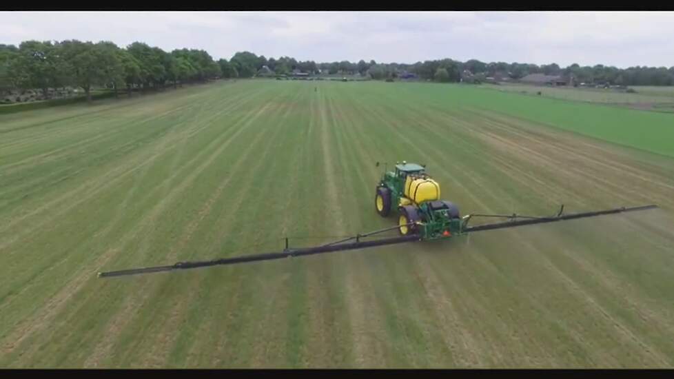 John Deere R4050i PowrSpray zelfrijder tijdens demo bij GroeNoord in Smilde Trekkerweb