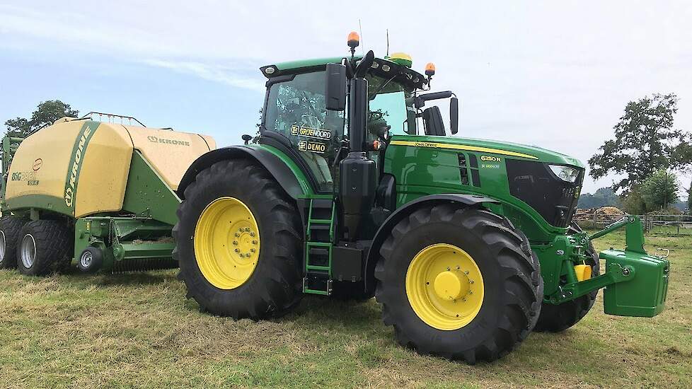 De eerste John Deere 6250R in het veld bij GroeNoord! Trekkerweb